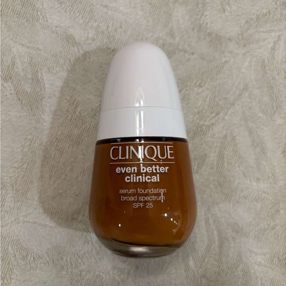 Even Better Clinical™ Serum Foundation Broad Spectrum SPF 25